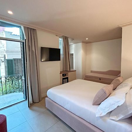 Astom Suites โรม ภายนอก รูปภาพ