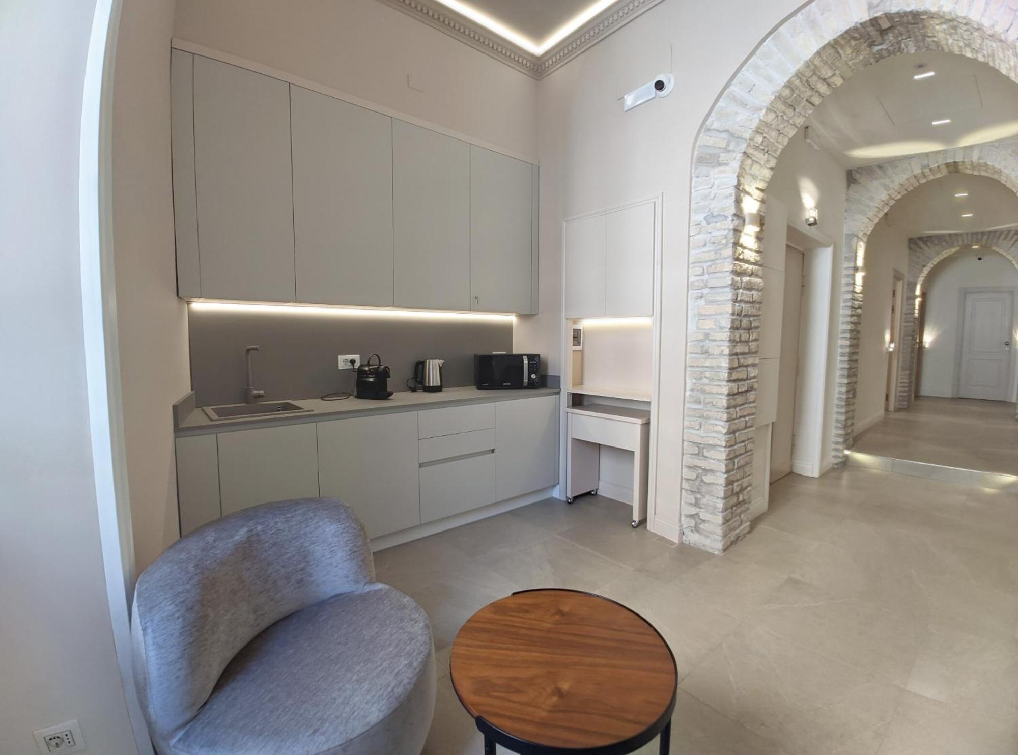 Astom Suites โรม ภายนอก รูปภาพ