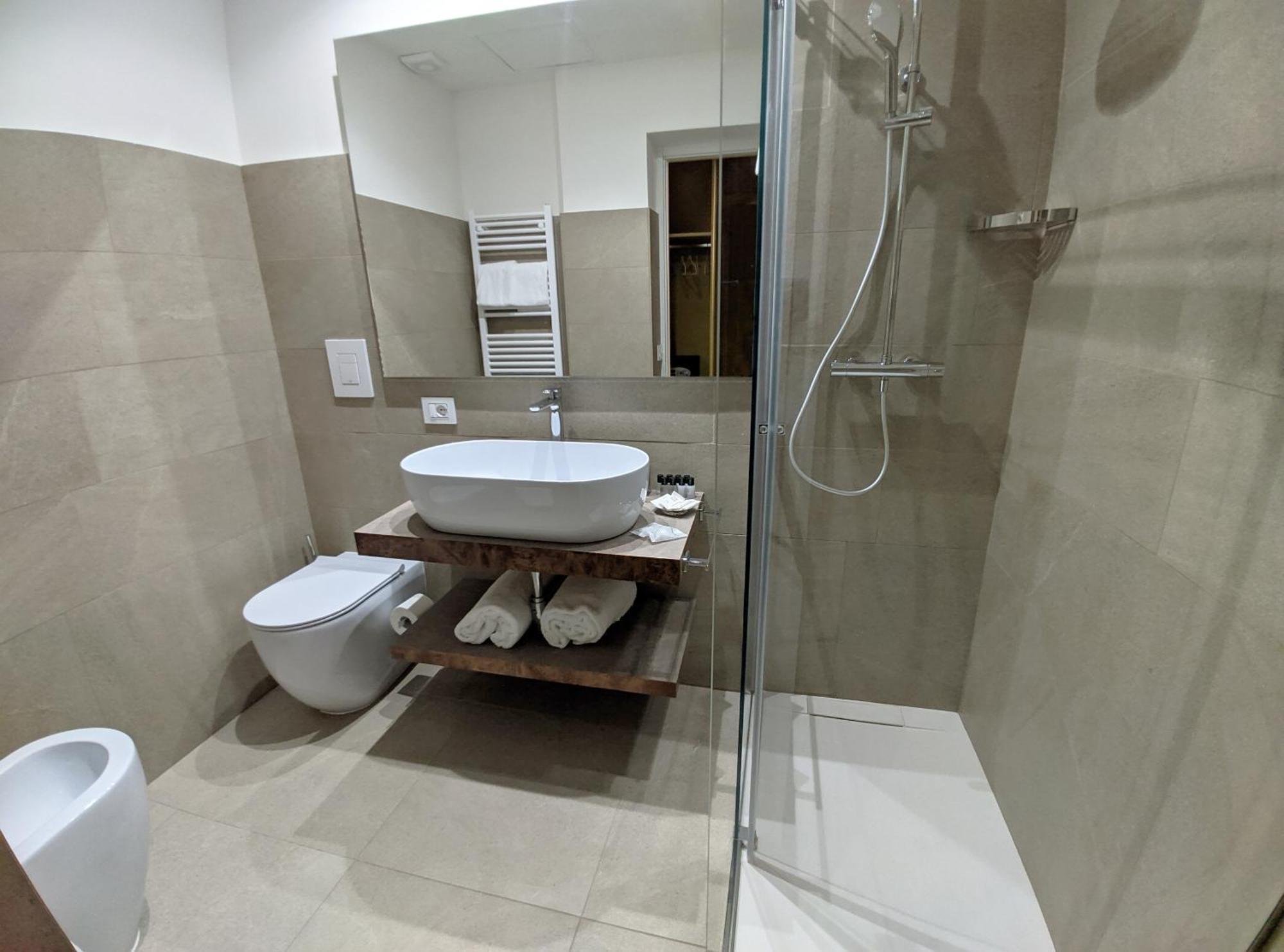 Astom Suites โรม ภายนอก รูปภาพ