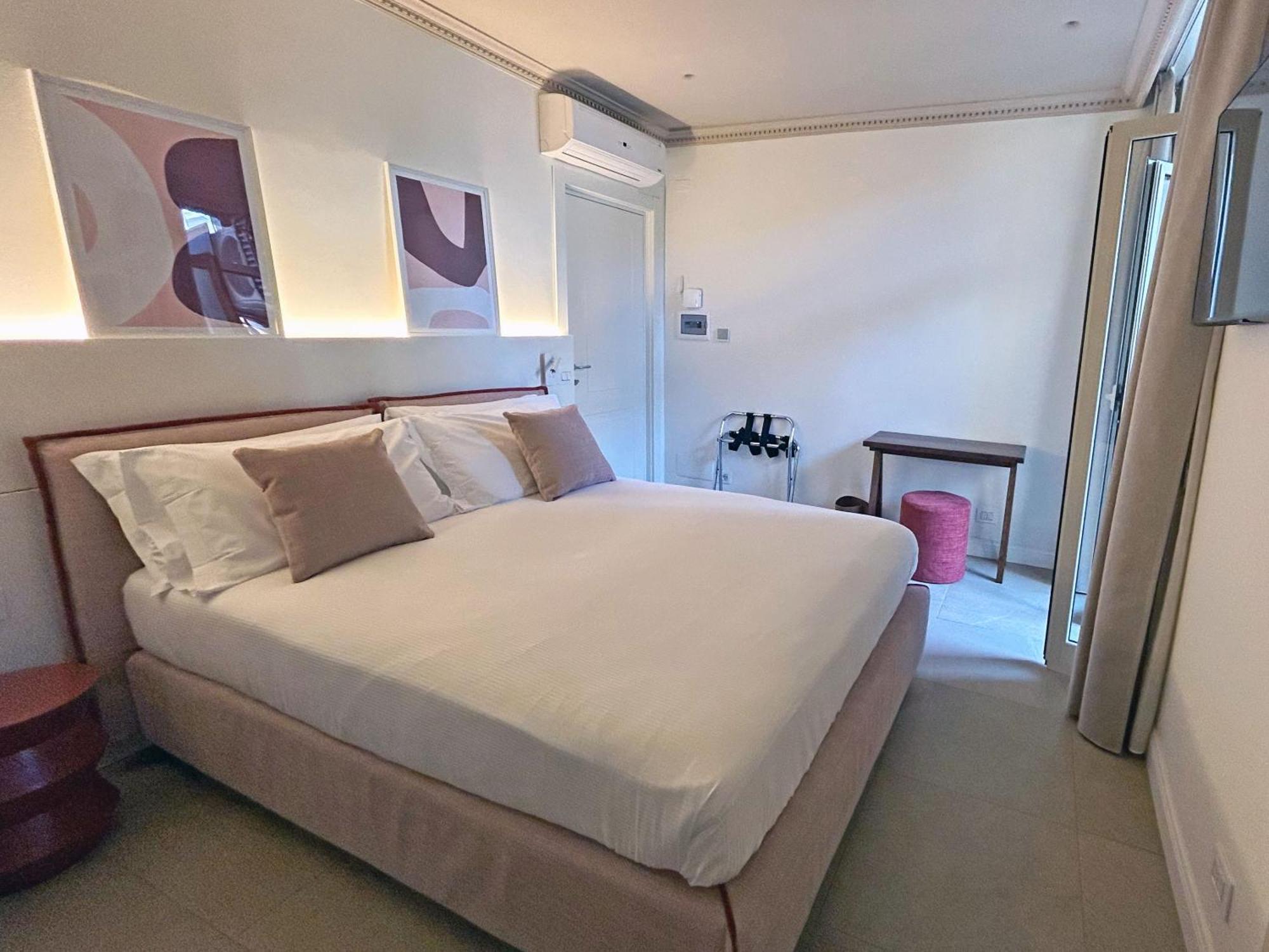 Astom Suites โรม ภายนอก รูปภาพ