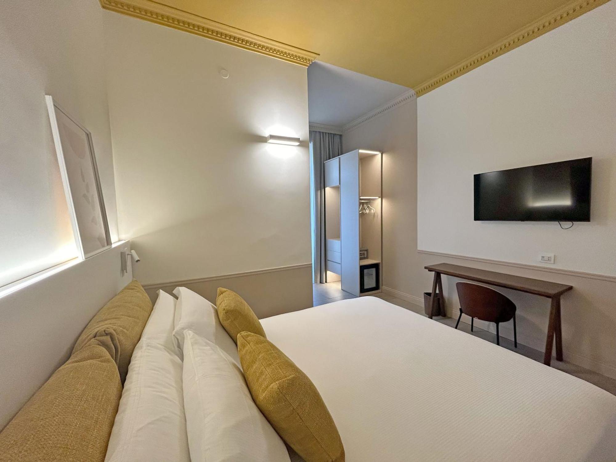 Astom Suites โรม ภายนอก รูปภาพ