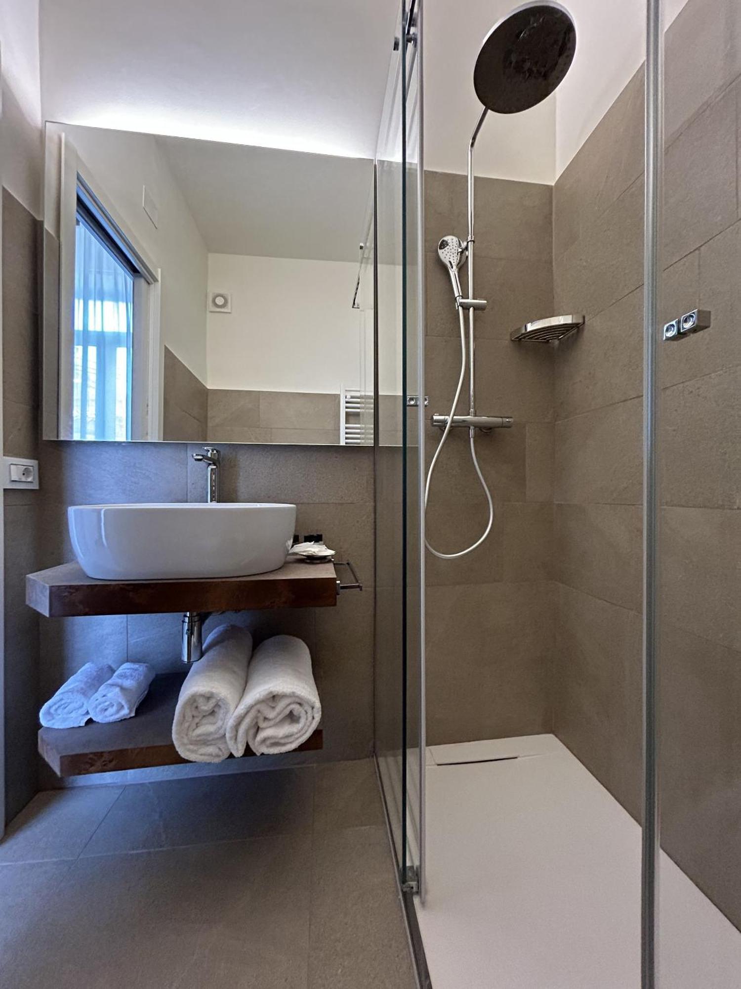 Astom Suites โรม ภายนอก รูปภาพ